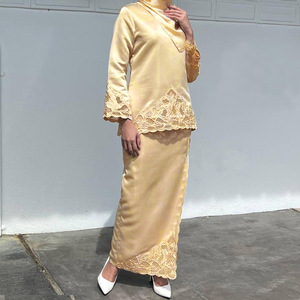 Vente en gros 2023 robe musulmane élégante noire 1 pièce <span class=keywords><strong>chat</strong></span> mode Raya imprimé fleuri Baju Kurung Lelaki Abaya à Dubaï - Product Image 3