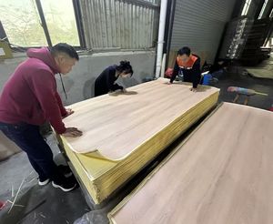 Miglior prezzo ingegnerizzato pioppo bianco impiallacciatura di legno naturale colorante pellicole Decorative Reconev impiallacciatura con l'alta qualità - Product Image 5