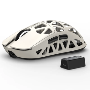 Mouse da Gaming ATTACK SHARK R2 in Lega di Magnesio PAW3950, Ultraleggero 45g, Wireless 2.4Ghz, Frequenza di Aggiornamento 8000Hz, Ergonomico - Product Image 6
