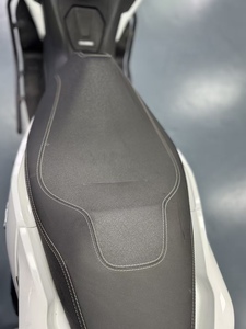 Nouveau <span class=keywords><strong>scooter</strong></span> QJMOTOR Hong 150, 149cc, 4 temps, refroidissement par eau, injection électronique, avec ABS et TCS - Product Image 4