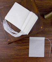 Sachet en papier biodégradable en pâte de bois avec infuseur à thé, cordon de serrage robuste, sûr et efficace pour le thé en vrac et le café