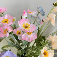 Vente en gros de fleurs de pavot artificielles en soie faites à la main pour les mariages, la décoration de la maison et les arrangements floraux pour événements