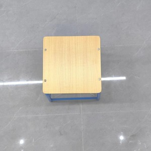 Taburete de Bar Moderno con Estructura Metálica y Asiento de Madera Natural 32x32x58cm, Diseño Estable para Bar o Cocina - Product Image 2