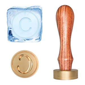 Cadeau de fête Ice Cube Seal, logo personnalisé pour les glaçons, spécial bar - Product Image 1