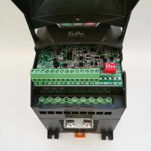 EURA 1.5kw E600-0015T3 Triple Variable Frequency AC Drive for Automotive Home Air Conditioner Use 50Hz 60Hz 380V Three - Product Image 4