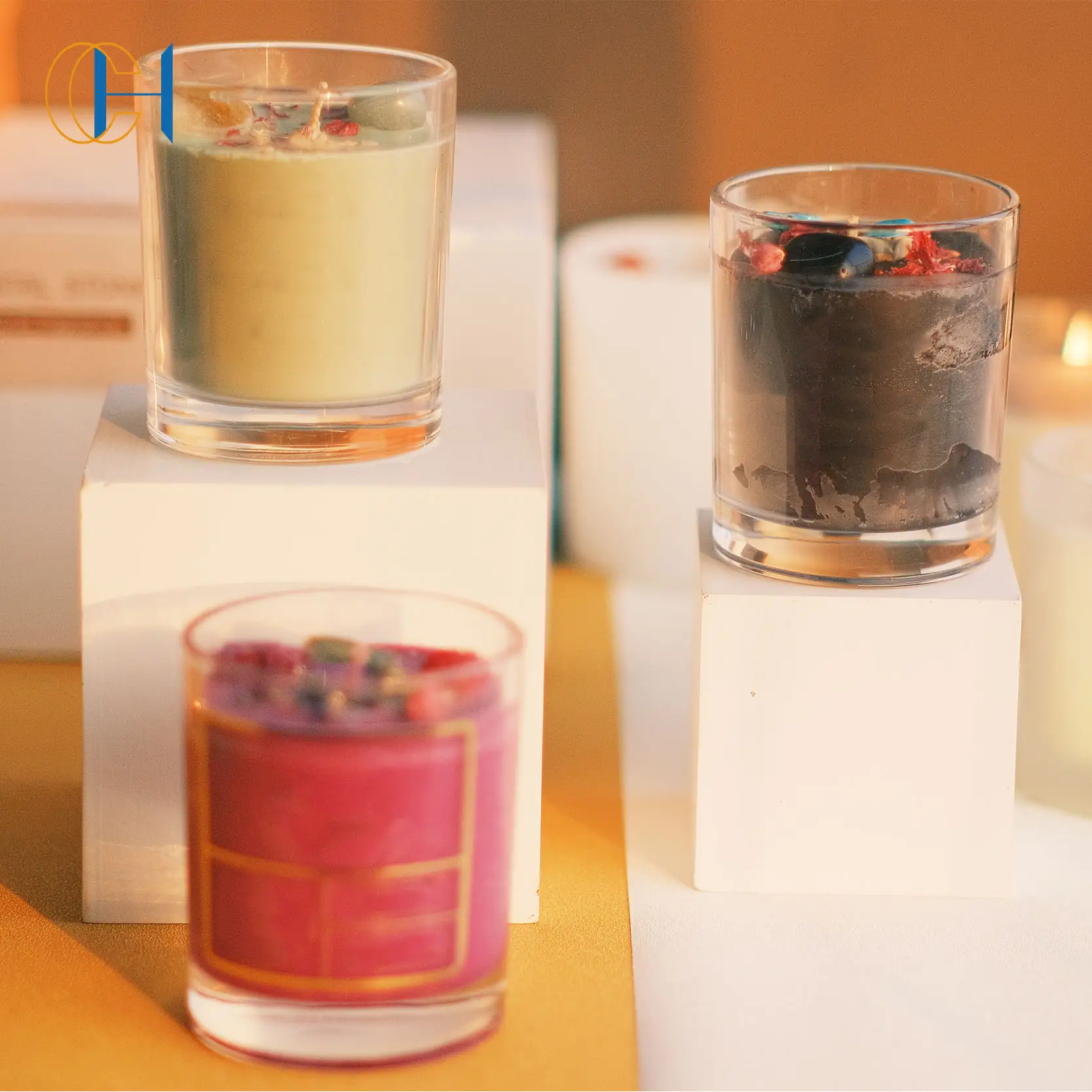 공급업체 럭셔리 사용자 정의 로고 개인 레이블 2 윅 강한 아로마 간장 왁스 촛불 나무 뚜껑 선물 상자