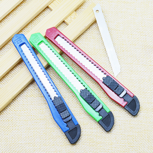 LOW quantité minimale de commande <span class=keywords><strong>Petit</strong></span> <span class=keywords><strong>couteau</strong></span> coupe-papier manuel multifonctionnel avec verrouillage de sécurité pour bureau et école - Product Image 4