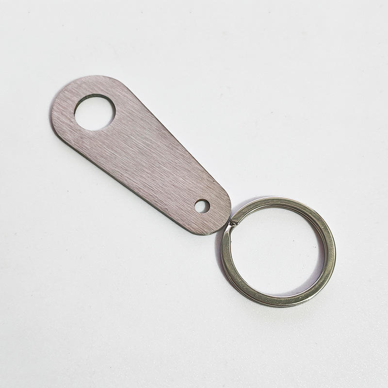 Section B argentée + porte-clés