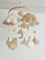 Vente en gros de jouets pour bébés mobiles en tissu teddy fait à la main pour bébés filles et garçons avec étoile suspendue pour berceau et berceau