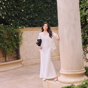 Ensemble 3 pièces Emma crème légère pour femme | Veste chic assortie, haut intérieur et pantalon - Product Image 1