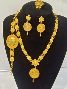 <span class=keywords><strong>Set</strong></span> di gioielli africani in oro riempito di Dubai a quattro pezzi, <span class=keywords><strong>set</strong></span> di collana e orecchini in oro giallo 14k, gioielli neri africani - Product Image 6