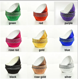 Fodere per Cupcake <span class=keywords><strong>in</strong></span> lamina di <span class=keywords><strong>alluminio</strong></span> <span class=keywords><strong>in</strong></span> più colori resistente al calore <span class=keywords><strong>in</strong></span> carta Muffin tazze sicure per feste fornisce strumenti economici per torte - Product Image 1