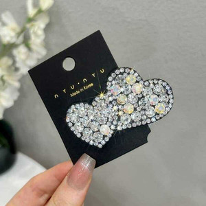 Vendita calda Trending di moda clip a scatto in metallo Vintage per bambini ragazze con fiocco con stella di perline decorazione per capelli 5cm accessori per cartoni animati all'ingrosso - Product Image 1