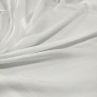 Tissu satiné en georgette de soie 100% teint uni, matériau léger pour la production d'écharpes