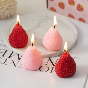 Wholesale cute gift box sets of soy wax strawberry scented <b>candles</b>, birthday gifts, souvenirs, and air fresheners. - Product Image 1