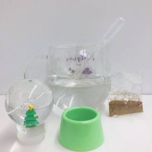 ホット販売カスタムメイド樹脂ガラススノーグローブパーソナライズされたDIYクリスマス飾りと家の装飾 - Product Image 3