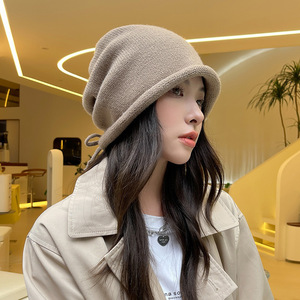 Chapeau tricoté surdimensionné de style coréen pour femmes, chapeau chaud d'hiver avec rabats pour les oreilles, bonnet de ski pliable, respirant et protecteur - Product Image 2