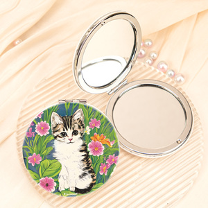 Miroir de poche compact HD double face pliable en similicuir vintage avec logo personnalisé, motif chat floral, pour vente en gros - Product Image 4