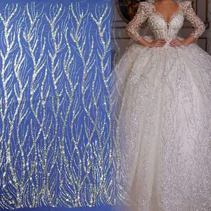 Nouveau classique brindille cristal puce argent perle robe de mariée tissu de broderie