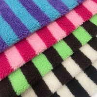 Tissu Doux Impression Fleur Polaire 370gsm 100% Polyester Chaud Doux Laine D'agneau Jacquard Sherpa Polaire Tissu pour Manteau D'hiver
