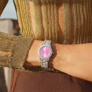 Jam tangan kuarsa pria, arloji unik bergaya Hip-Hop Eropa 2025, bertatahkan berlian Romawi populer baja tahan karat asing - Product Image 5