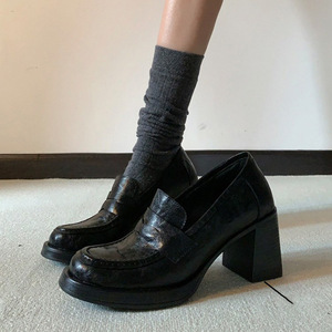 Mocassins élégants et tendance pour femmes, style britannique, plateforme imperméable à talons hauts en PU, classiques printemps-automne, rétro. - Product Image 2