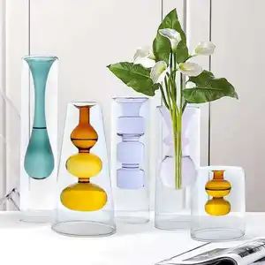 रचनात्मकता सजावट के लिए विशेष के आकार का रंगीन कांच vases गृह सजावट