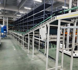 Kutu Palet Taşıma Sistemi için Rulolu Poli-V Kayışlı Esnek Rulolu Konveyörler - Product Image 2