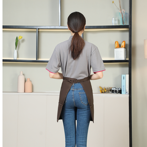 पेशेवर 5-पॉकेट बाइब कमर एप्रोन कस्टम लोगो वाटरप्रूफ पॉलिएस्टर डिजाइन के लिए घरेलू खाना पकाने के लिए - Product Image 6