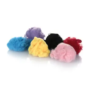 Iplik ve dokunmamış kumaş için farklı renkte Reycled Polyester elyaf
