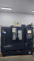 Makino V33 Machine de fraisage dur Vertical, Machine de taraudage CNC à grande vitesse