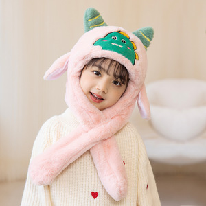 Fabrik Direkt verkauf Winter zubehör für Kinder Mädchen Designer Logo Einteiliger Samts chal Mützen Hut Gehörschutz haube - Product Image 6