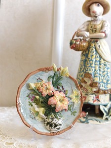 Plato Decorativo Colgante de Cerámica con Diseño de Planta Europea de Flor de Lirio Fangya, Regalo Diario para Mueble de TV y Decoración del Hogar - Product Image 3