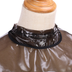 Capa de Peluquería Wanmei Beauty de PVC Antiadherente para Uso en Salón de Belleza - Product Image 2