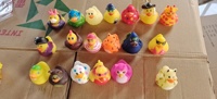 Canards de bain jaunes en gros pour bébés, canards en caoutchouc lestés aux motifs variés, canards Jeep
