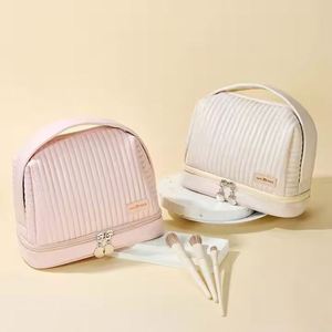 Travel <b>Bags</b> Waterproof Make up Durable Cosmetic <b>Bag</b> High Quality Quilted Makeup <b>Bag</b> - Product Image 4