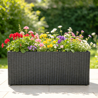 Jardinière d'extérieur en rotin PE avec cadre en acier et doublure intérieure en tissu non tissé