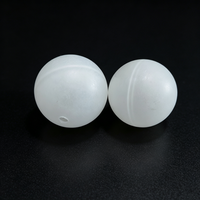 Boules en plastique PE blanches creuses personnalisées de 25 mm, 25,4 mm, 50 m, en vrac, avec trou, à vendre