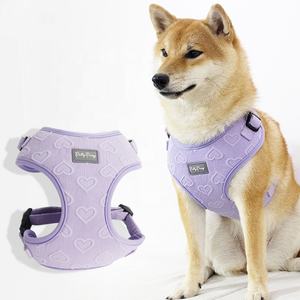 Setelan baju dan tali anjing, setelan rompi pakaian anjing peliharaan dengan pemegang tas - Product Image 6