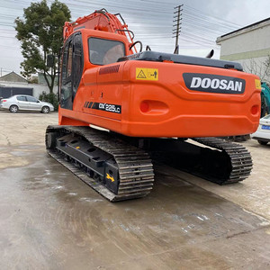 รถขุดมือสอง DOOSAN DX225 22 ตัน ปั๊มไฮดรอลิก Doosan Mottrol ความจุบุ้งกี๋ 1.05 เมตร กำลัง 108 วัตต์ วาล์ว KYB ชั่วโมงการใช้งานต่ำ สภาพ 90% ใหม่ - Product Image 2
