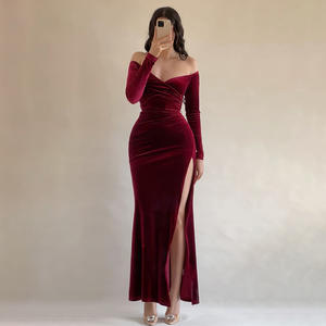 Robe de soirée longue en velours à épaules dénudées et fente haute, sexy et tendance, pour femme - Vente en gros - Product Image 1