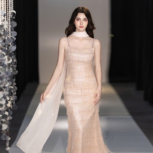 Robe de soirée à franges et paillettes, champagne, sans manches, col <span class=keywords><strong>carré</strong></span>, longue robe de soirée pour femmes avec écharpe en soie - Product Image 1