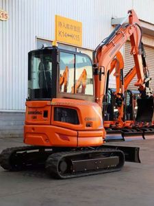 Mini Excavadora de 3.5 Toneladas Más Popular del 2026, Modelo CDM6035, con Potente Motor Japonés, Excavadora Versátil para Jardín, Precio de Fábrica, Envío Rápido - Product Image 3
