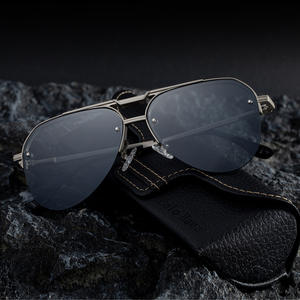 Lunettes de soleil Toto Haus Aviator pour hommes, monture en métal, protection UV400, verres de classe 2 avec étui KSL-98342 - Product Image 1