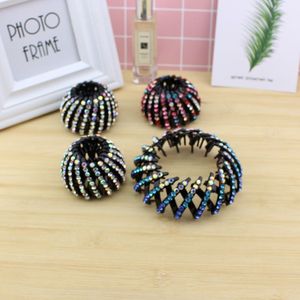 Korean Style Rhinestone Hair <b>Clips</b> Black Plastic Gripper Hair Accessories For Daily Use <b>Spring</b> 2021 Yiwu Origin - Product Image 3