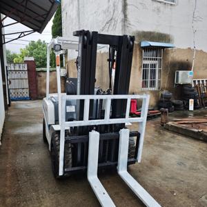 Montacargas Diésel TCM 3T de Alto Rendimiento, Maquinaria de Construcción Usada, Altura de Elevación de 3.0m, 1 Año de Garantía para Venta Minorista - Product Image 2