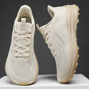 Chaussures <span class=keywords><strong>de</strong></span> sport unisexe respirantes nouveau style, MOQ=2, pour la gym, la course, l'escalade et le trekking, avec large embout. - Product Image 1