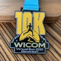 Médailles de course personnalisées en alliage de zinc émaillé avec figurine 3D en relief, pour demi-marathon et événements de course, pour les finalistes