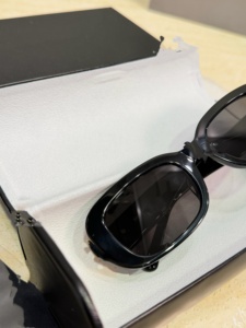 แว่นกันแดดสุดเท่และสวยงาม; รักแรกพบ; กรอบแว่นช่วยให้ใบหน้าดูเล็กลง - Product Image 4