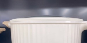 Elegante Set di Pentole Uakeen 9 Pezzi Antiaderenti: Casseruola 24-28cm, Padella Profonda 28cm, Wok 32cm, Teglia Pizza 24cm con Fondo per Induzione - Product Image 5